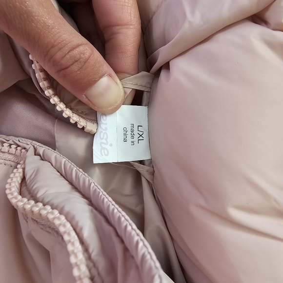 NWT eveie puffer coat - Picture 3 of 5